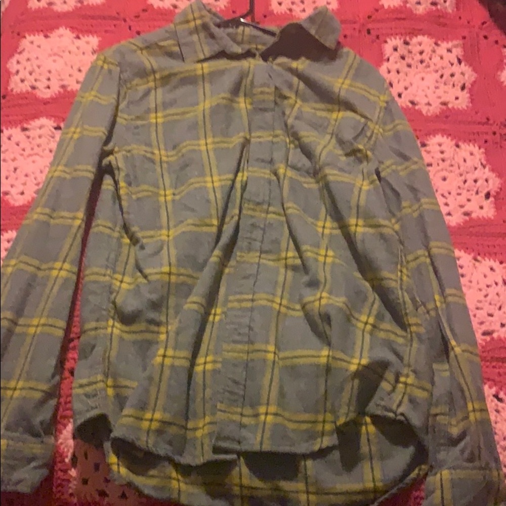 Checked flannels - Picture 3 of 5